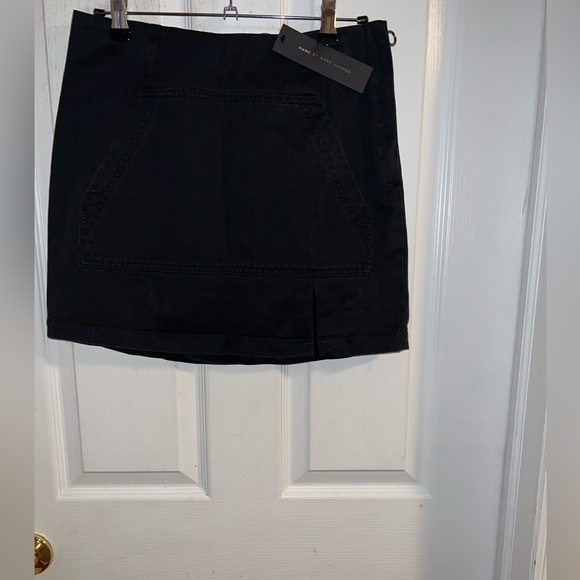 Marc by Marc Jacobs Black Mini Skirt - Size 4 - Picture 2 of 3